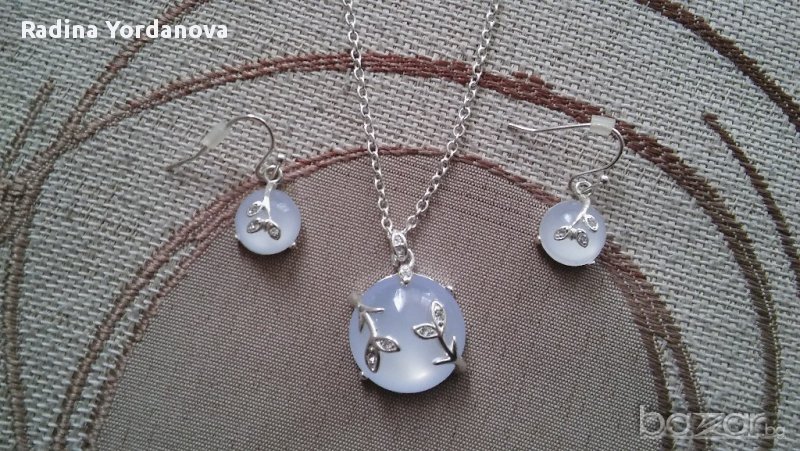  Чисто нов посребрен комплект колие с обички, снимка 1