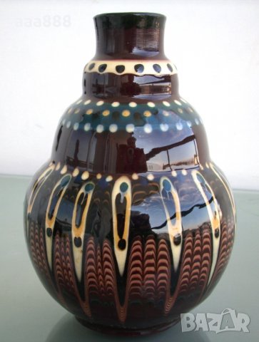 Старинна ваза керамика