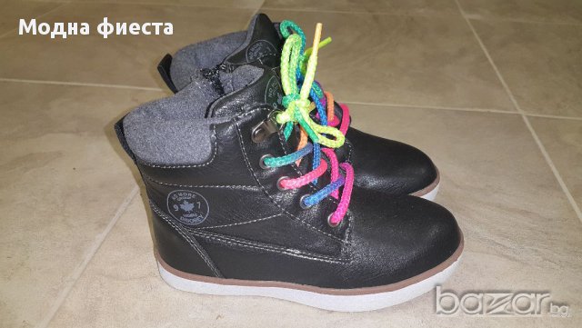Кожени зимни боти с шарени връзки, снимка 1