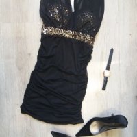 Малка черна къса рокля размер ХS-S, снимка 2 - Рокли - 25306869