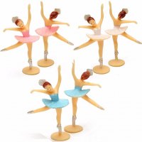 Танцуваща балерина малка PVC топер фигурка украса за торта и игра пластмасова играчка , снимка 1 - Други - 19094571