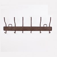 Метална стенна закачалка с 12 куки Ратанова плетеница 50см дължина, снимка 1 - Закачалки - 24317919