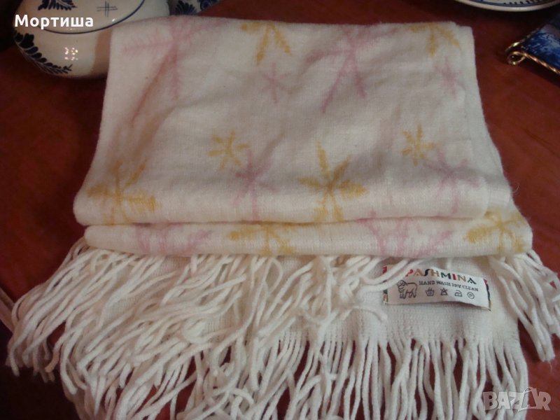 100% Кашмир висококачествена ръчна изработка , снимка 1