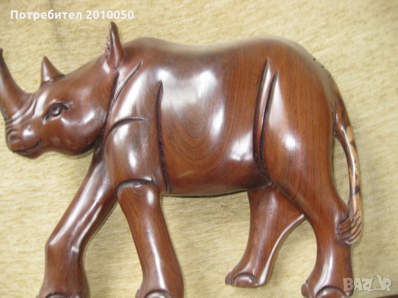 слон с глава носорог, снимка 1