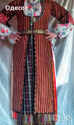 Автентична носия от Златоград