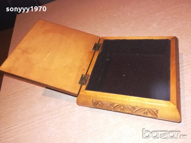 ретро дървена кутия с дърворезба-15х15х7см-внос швеицария, снимка 10 - Колекции - 20121652