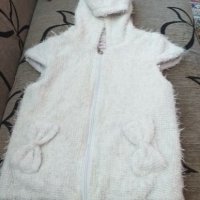 Детско пухено елече , ръст до 140 см,размер 10, снимка 1 - Детски якета и елеци - 24730046
