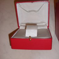 Кутия от часовник Valentino - Червена, снимка 4 - Други - 10300152