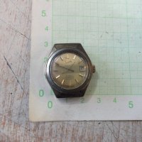 Часовник "Luch" автомат дамски ръчен съветски работещ, снимка 1 - Дамски - 23659946