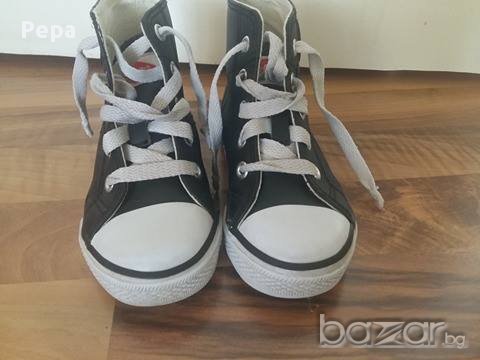 ДЕТСКИ КЕЦОВЕ , снимка 1