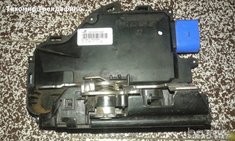 3D1837016AC Front Right Door Lock Latch for Golf MK5,брава голф5 2008г предна дясна 3D1 837 016 AC, снимка 1
