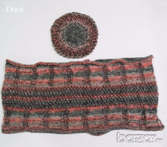 Дамски плетен комплект от шал и шапка марка Bonnet, снимка 3 - Шалове - 17607506