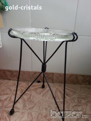  сгъваема масичка метал и кристален плот, снимка 4 - Антикварни и старинни предмети - 20415745