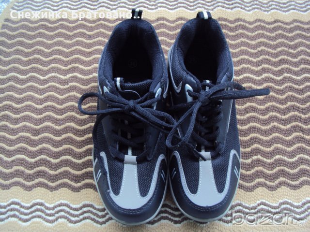 Детски обувки за скейт Маратонки с колелца, снимка 1 - Детски маратонки - 19403098