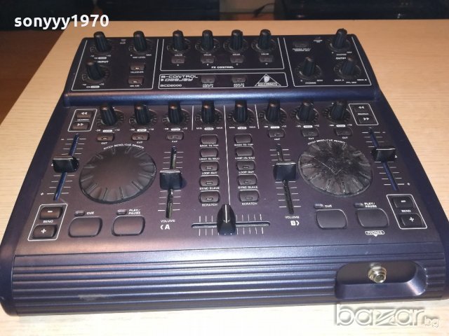 behriner bcd2000 b-control deejay-usb midi dj controller from uk, снимка 2 - Ресийвъри, усилватели, смесителни пултове - 20284389