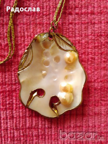 синджир/медальон със седефена плочка