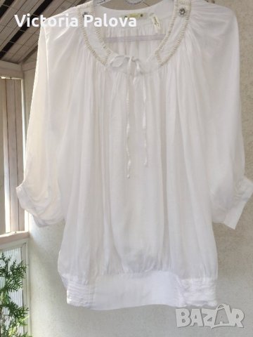 Супер красива тънка белоснежна блуза, снимка 1 - Туники - 25875073