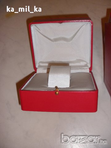 Кутия от часовник Valentino - Червена, снимка 4 - Други - 10300152