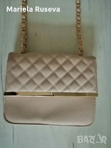 Дамска чанта, снимка 2 - Чанти - 24707121