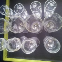 Три вида по четири чаши за концентрат стъклени от едно време, снимка 1 - Чаши - 24084318