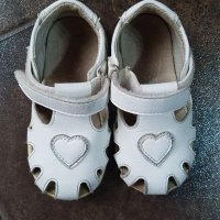 Детски сандали, снимка 2 - Детски сандали и чехли - 21145679