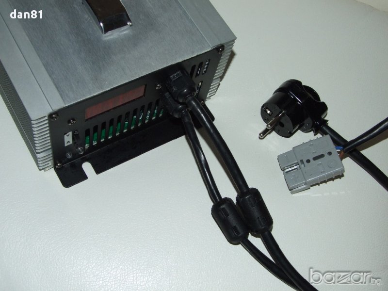 Напълно автоматично Зарядно 120v 10a 1500w за акумулатори или Електромобил, снимка 1