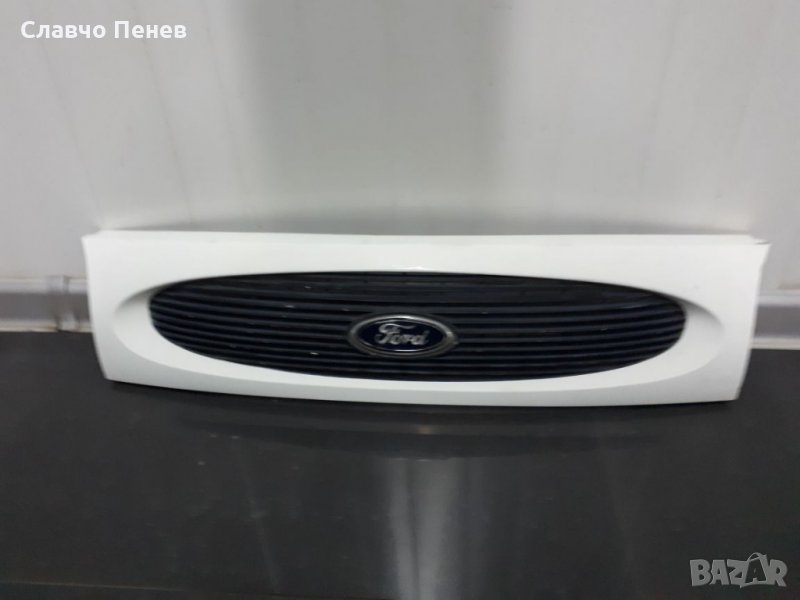 Решетка предна Форд Фиеста  08.95 - 01.02, снимка 1