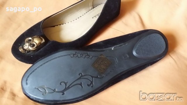 Нови ниски обувки  с черепи, снимка 3 - Дамски ежедневни обувки - 18664347