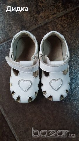 Детски сандали, снимка 2 - Детски сандали и чехли - 21145679