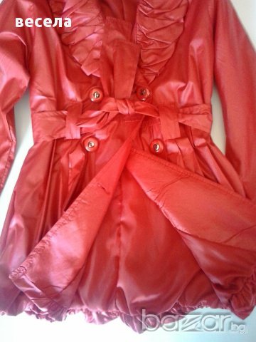 Детски шлифер за момиче в червено, елегантен с колан, снимка 2 - Други - 11653733