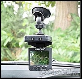 Цифрова видеокамера GRUNDIG 720P за кола, нови! 