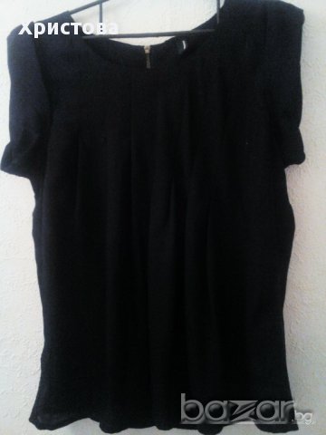 Черна свободна блуза на VERO MODA.