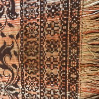 Домашно тъкан двулицев жакардов килим 1,35 /2,50 м, като нов, снимка 10 - Килими - 22796317