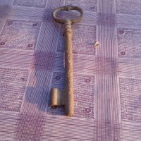Старинен ключ, снимка 2 - Антикварни и старинни предмети - 19495696