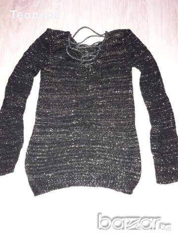 Нов черно- златист пуловер