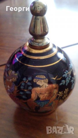 Керамична малка ваза за масла, парфюм с позлата