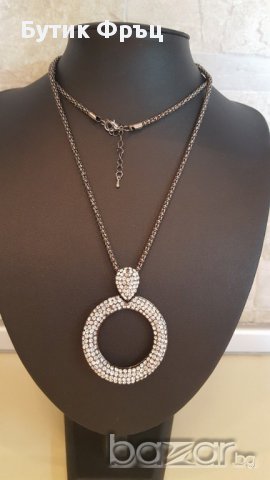 красив медалион вивиян