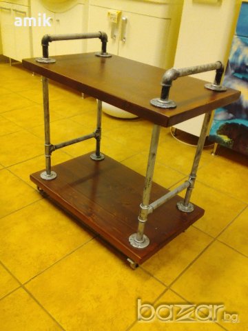 маса в индустриален стил