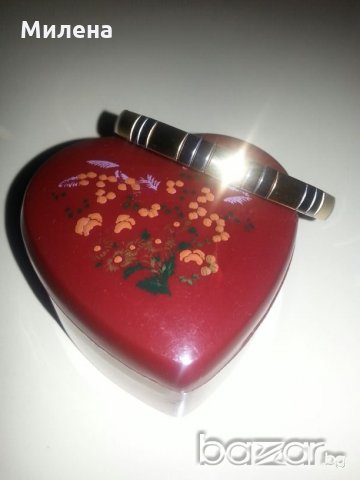 МАГНИТНИ ГРИВНИ, снимка 10 - Гривни - 18309345