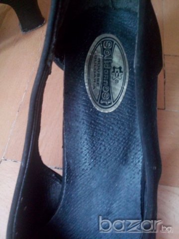 Обувки от естествен велур/набук, снимка 2 - Дамски обувки на ток - 19504182