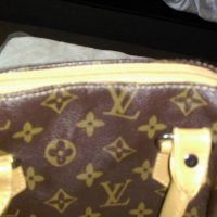 Малка чантичка на Louis Vuitton, снимка 10 - Чанти - 20737219