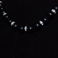 Комплект от черни перлички гердан, гривна и обици, снимка 2 - Бижутерийни комплекти - 12907834