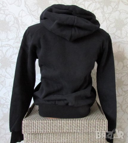 Суичърт, снимка 2 - Суичъри - 25783044