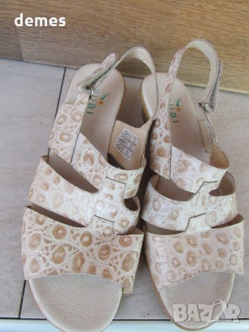  Нови испански сандали номер 40