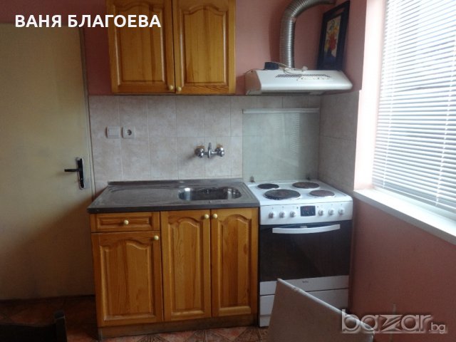 КВАРТИРА ЗА РАБОТНИЦИ, снимка 2 - Етаж от къща - 19301808