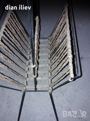 Стара поставка за вестници и списания 