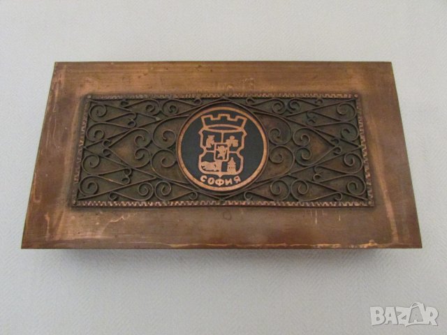  медни пепелници 2 бр. и кутия за бижута 2 бр.