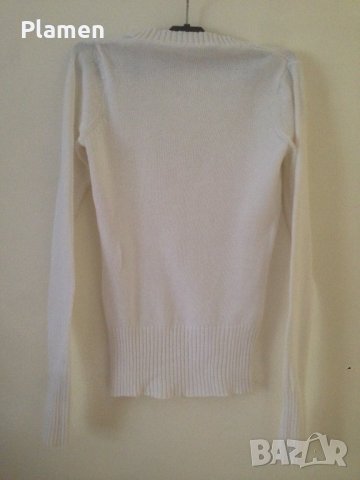 Бял пуловер, снимка 2 - Блузи с дълъг ръкав и пуловери - 23103662