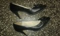 Продавам, снимка 1 - Дамски обувки на ток - 15558953