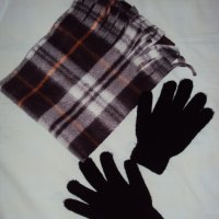 Детски шал и ръкавички, снимка 1 - Шапки, шалове и ръкавици - 20079673